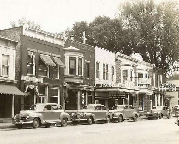 Park Theatre - Old Postcard Shot (newer photo)